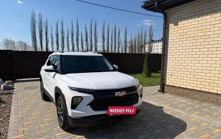 Chevrolet TrailBlazer, 2024 год, 1 790 000 рублей, 2 фотография