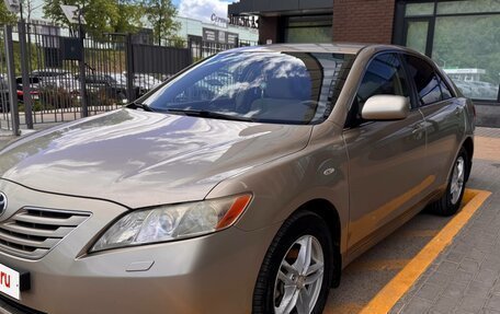 Toyota Camry, 2007 год, 1 340 000 рублей, 2 фотография