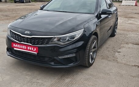 KIA Optima IV, 2018 год, 2 300 000 рублей, 4 фотография