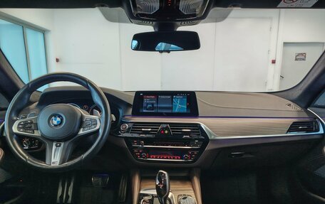 BMW 5 серия, 2018 год, 4 457 000 рублей, 11 фотография