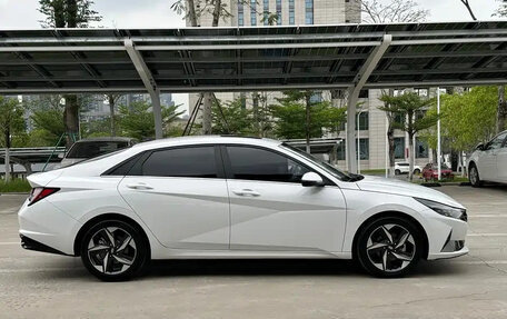 Hyundai Elantra, 2022 год, 1 530 000 рублей, 4 фотография
