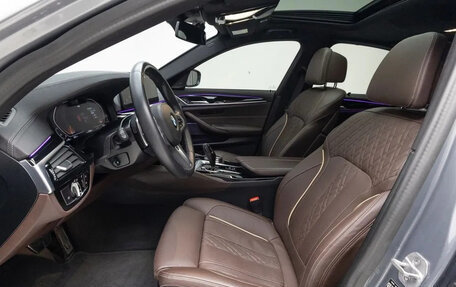 BMW 5 серия, 2023 год, 5 300 000 рублей, 6 фотография