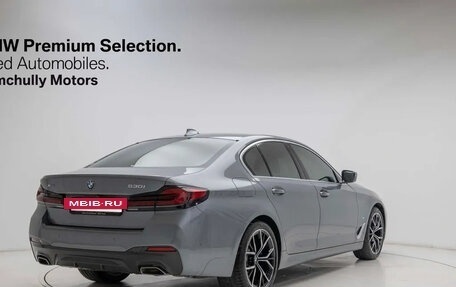 BMW 5 серия, 2023 год, 5 300 000 рублей, 4 фотография
