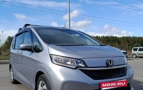 Honda Freed II, 2020 год, 1 810 000 рублей, 3 фотография