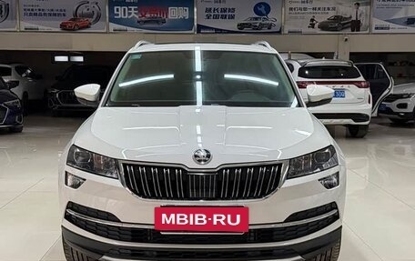 Skoda Karoq I, 2022 год, 1 993 000 рублей, 2 фотография