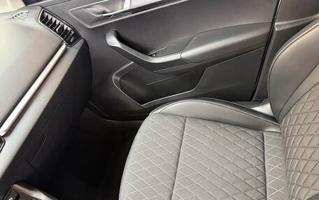 Skoda Karoq I, 2022 год, 1 993 000 рублей, 13 фотография