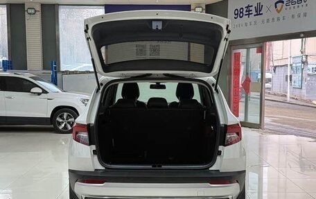 Skoda Karoq I, 2022 год, 1 993 000 рублей, 23 фотография