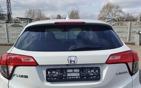 Honda Vezel, 2022 год, 1 780 000 рублей, 12 фотография