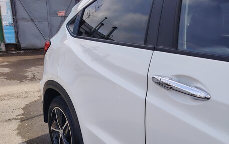 Honda Vezel, 2022 год, 1 780 000 рублей, 6 фотография