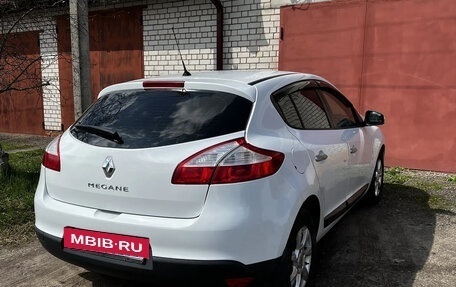 Renault Megane III, 2011 год, 750 000 рублей, 2 фотография