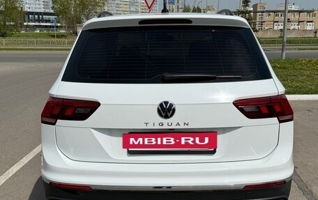 Volkswagen Tiguan II, 2021 год, 2 350 000 рублей, 5 фотография