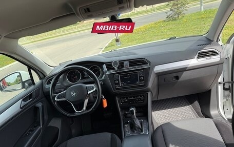 Volkswagen Tiguan II, 2021 год, 2 350 000 рублей, 8 фотография