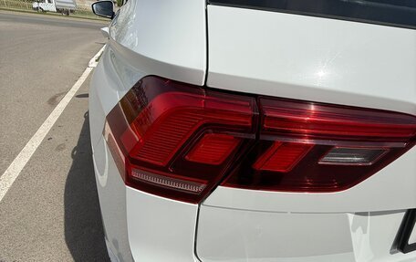 Volkswagen Tiguan II, 2021 год, 2 350 000 рублей, 18 фотография