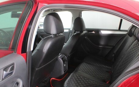 Volkswagen Jetta VI, 2013 год, 999 000 рублей, 17 фотография