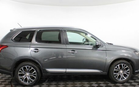 Mitsubishi Outlander III рестайлинг 3, 2015 год, 1 975 000 рублей, 5 фотография