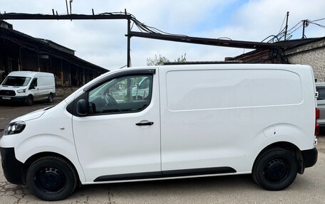 Opel Vivaro, 2020 год, 2 300 000 рублей, 5 фотография