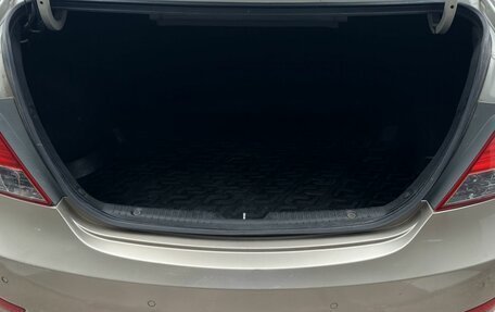 Hyundai Solaris II рестайлинг, 2011 год, 810 000 рублей, 15 фотография