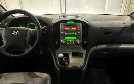 Hyundai Grand Starex Grand Starex I рестайлинг 2, 2010 год, 933 000 рублей, 5 фотография