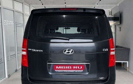 Hyundai Grand Starex Grand Starex I рестайлинг 2, 2010 год, 933 000 рублей, 3 фотография