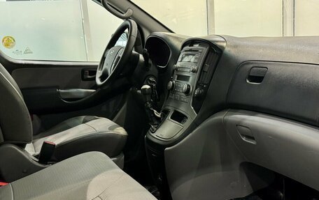 Hyundai Grand Starex Grand Starex I рестайлинг 2, 2010 год, 933 000 рублей, 11 фотография
