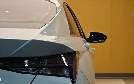 Hyundai Elantra, 2022 год, 1 275 400 рублей, 8 фотография