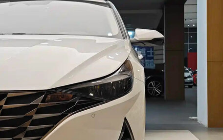 Hyundai Elantra, 2022 год, 1 275 400 рублей, 4 фотография