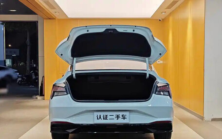 Hyundai Elantra, 2022 год, 1 275 400 рублей, 10 фотография
