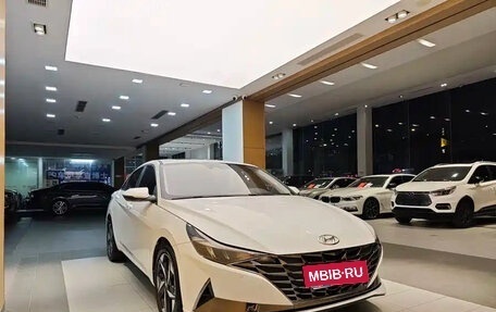 Hyundai Elantra, 2022 год, 1 275 400 рублей, 3 фотография