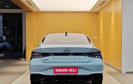Hyundai Elantra, 2022 год, 1 275 400 рублей, 6 фотография