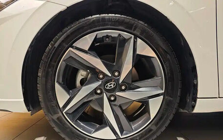 Hyundai Elantra, 2022 год, 1 275 400 рублей, 29 фотография