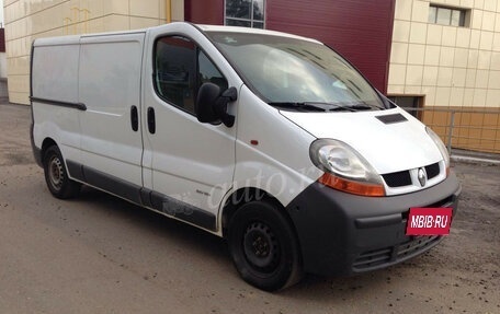Renault Trafic, 2006 год, 400 000 рублей, 2 фотография