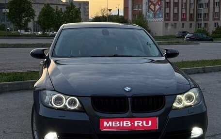 BMW 3 серия, 2006 год, 840 000 рублей, 2 фотография