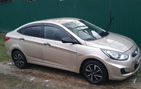 Hyundai Solaris II рестайлинг, 2011 год, 540 000 рублей, 7 фотография