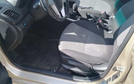 Hyundai Solaris II рестайлинг, 2011 год, 540 000 рублей, 8 фотография