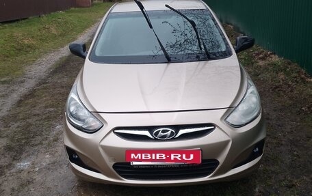Hyundai Solaris II рестайлинг, 2011 год, 540 000 рублей, 5 фотография