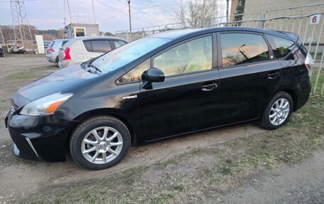Toyota Prius v (+) I (ZVW40/41) рестайлинг, 2014 год, 1 600 000 рублей, 3 фотография