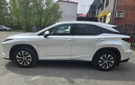 Lexus RX IV рестайлинг, 2021 год, 6 200 000 рублей, 3 фотография