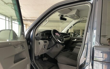 Volkswagen Caravelle T6 рестайлинг, 2021 год, 4 150 000 рублей, 22 фотография