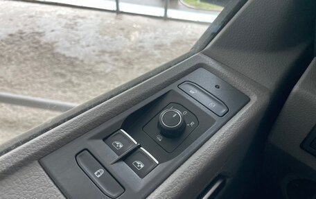 Volkswagen Caravelle T6 рестайлинг, 2021 год, 4 150 000 рублей, 19 фотография