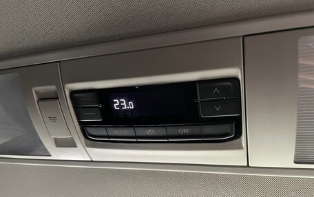 Volkswagen Caravelle T6 рестайлинг, 2021 год, 4 150 000 рублей, 24 фотография