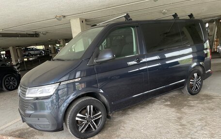 Volkswagen Caravelle T6 рестайлинг, 2021 год, 4 150 000 рублей, 31 фотография
