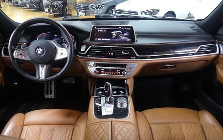 BMW 7 серия, 2022 год, 8 900 000 рублей, 4 фотография