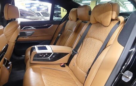 BMW 7 серия, 2022 год, 8 900 000 рублей, 15 фотография