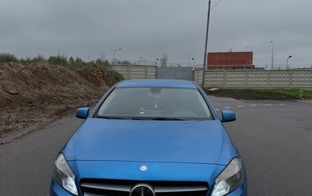 Mercedes-Benz A-Класс, 2015 год, 1 600 000 рублей, 1 фотография