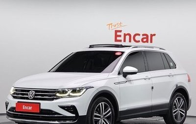Volkswagen Tiguan II, 2021 год, 2 952 000 рублей, 1 фотография