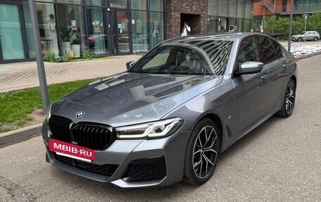 BMW 5 серия, 2020 год, 5 400 000 рублей, 2 фотография