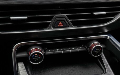 Geely Tugella FY11, 2023 год, 2 799 000 рублей, 14 фотография