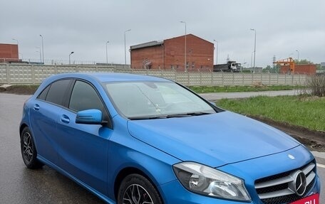 Mercedes-Benz A-Класс, 2015 год, 1 600 000 рублей, 3 фотография