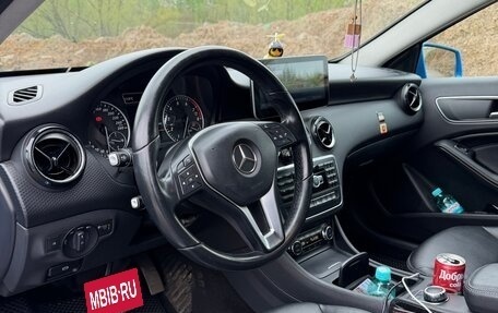 Mercedes-Benz A-Класс, 2015 год, 1 600 000 рублей, 7 фотография