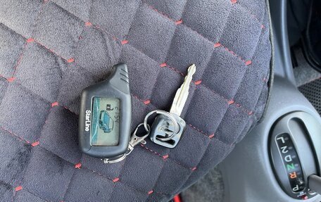 Toyota Vitz, 2001 год, 445 000 рублей, 18 фотография